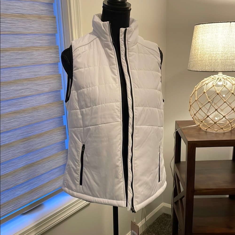 Never worn tickets attached Asics white Puffer Vest with Black Accents